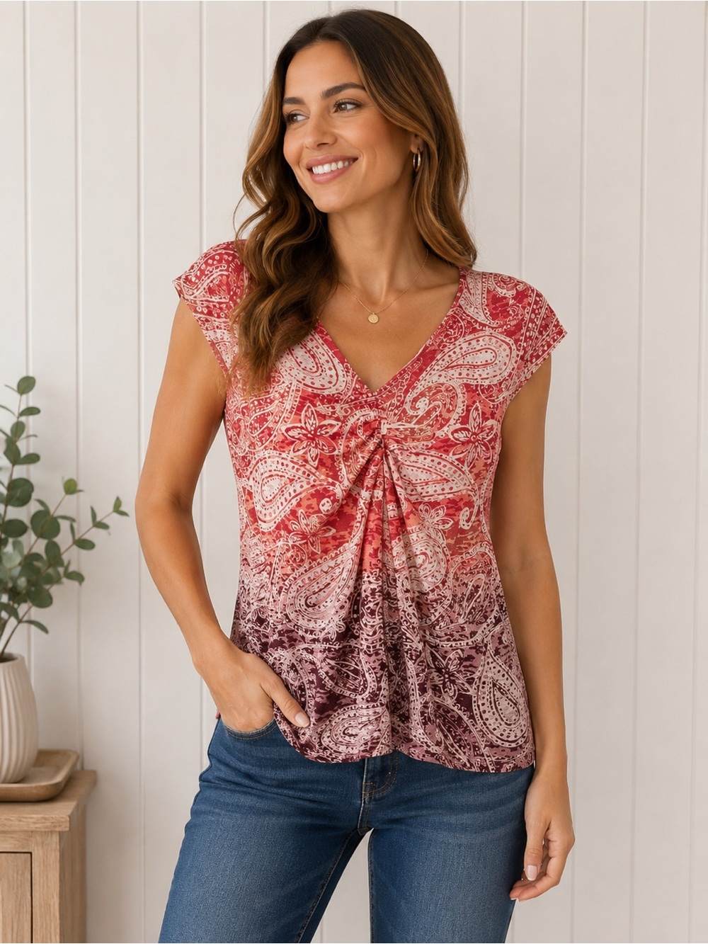 Liz Claiborne Red and Purple Paisley V-Neck Short Sleeve Top Size Medium